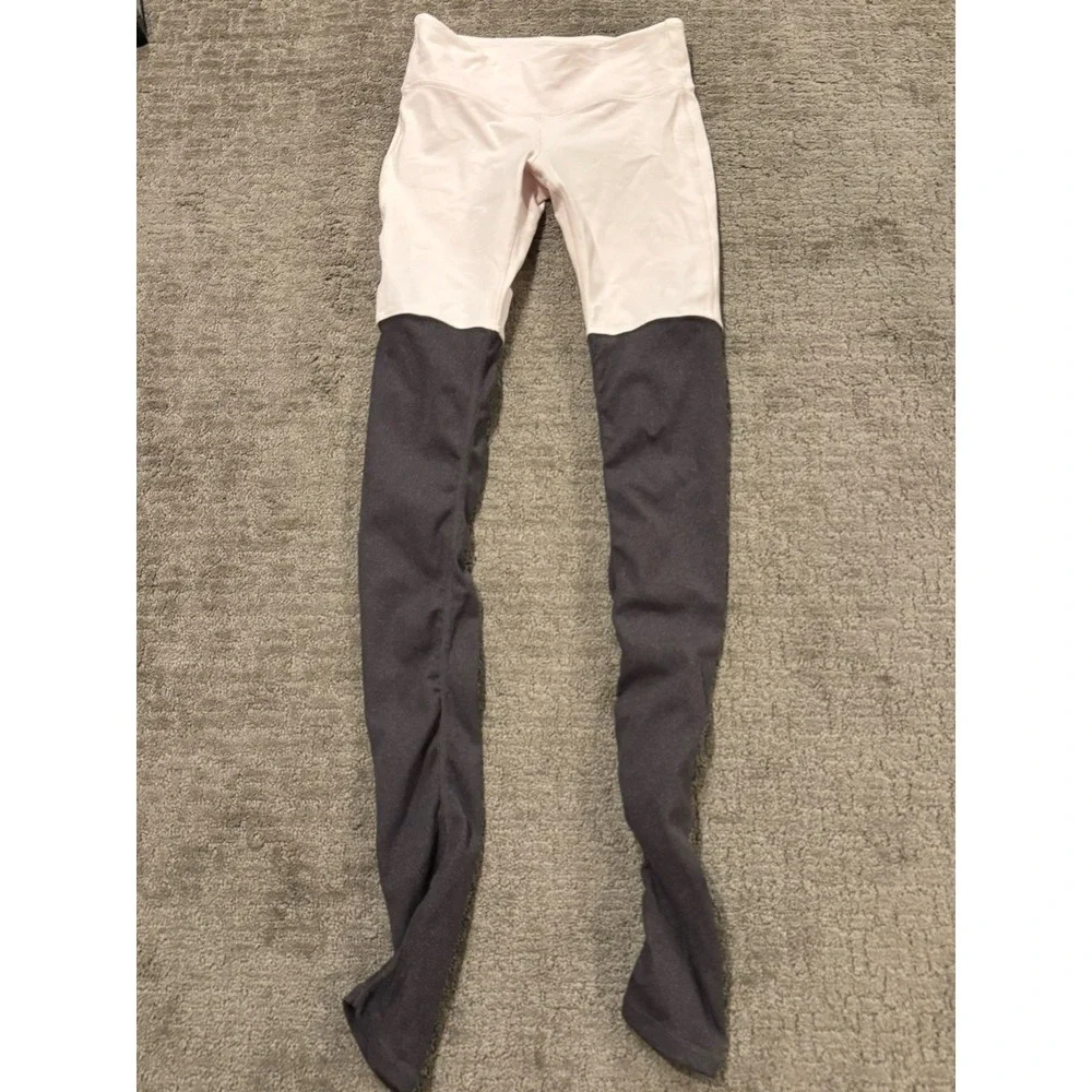 Alo Yoga High Waisted Goddess Leggings Size 6 (J) - Picture 2 of 6
